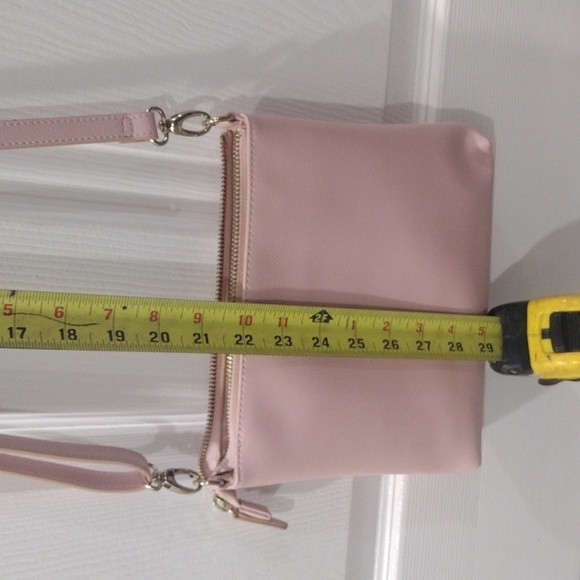 Samantha Thavasa Deluxe Pink Genuine Leather Shoulder Bag - Adjustable Strap - Picture 10 of 11